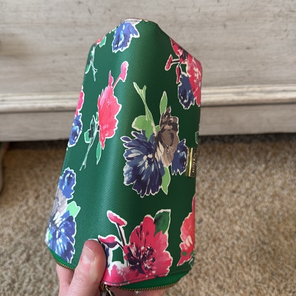 Kate Spade Wallet - Picture 5 of 6